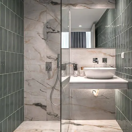 Belle - Luxury At Monastiraki Railway Station Hotel *