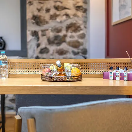 Hotel Belle - Luxury At Monastiraki Railway Station *