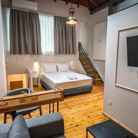 Belle - Luxury At Monastiraki Railway Station