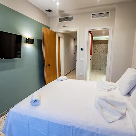 Belle - Luxury At Monastiraki Railway Station *