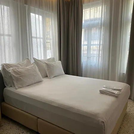 Belle - Luxury At Monastiraki Railway Station *