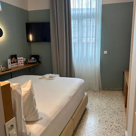 Belle - Luxury At Monastiraki Railway Station * Athens